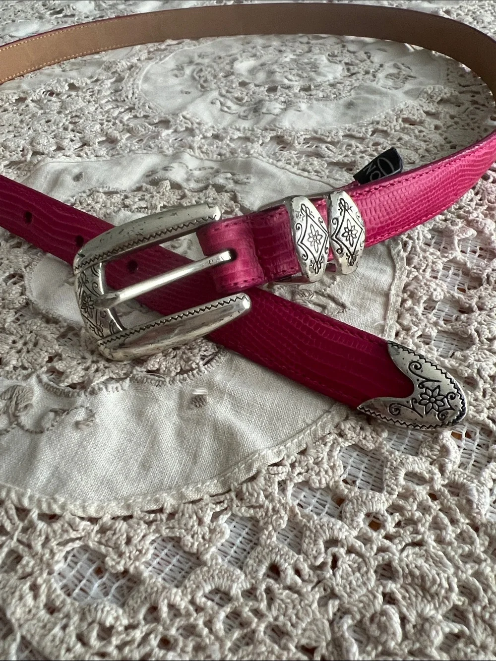 VTG BRIGHTON PINK dainty genuine leather belt size large vintage size